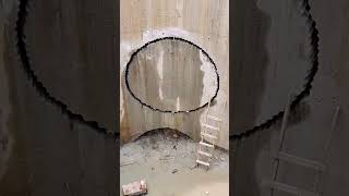 Tunnel drilling with a water grinder- Good tools and machinery make work easy