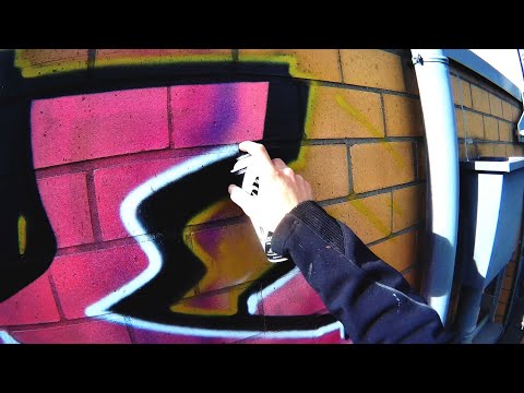 GRAFFITI Stinky Pinky ROOFTOP Bombing - SUCUK