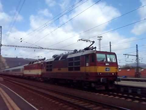 Odjezd 372 009-1 ze stanice Děčín hlavní nádraží