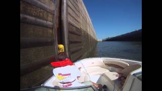 preview picture of video 'Locking Through Cheatham County Lock & Dam'