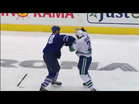 NHL Greatest Fights 6 - Fights with zero defence