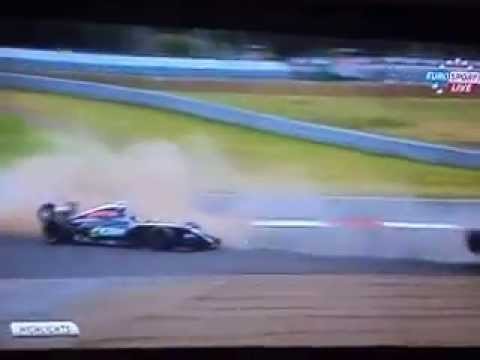 Incidente spettacolare World Series by Renault