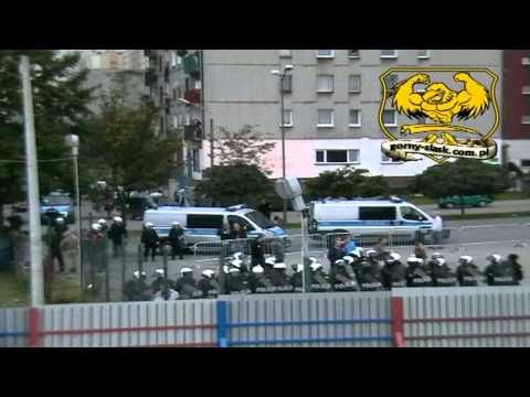 [1] Awantura przed meczem Polonia B. - Ruch Ch. 18.09.2010