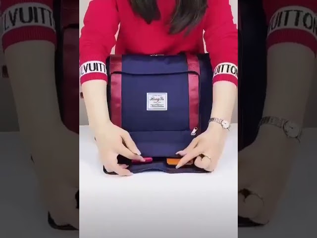 Vídeo relacionado con SAWANS Bolsa deportiva de gimnasio con cordón, bolsa impermeable con bolsillo para mujeres y hombres, kit de viaje para senderismo, escuela, estudiantes, bolsa de polietileno al aire libre (Negra)