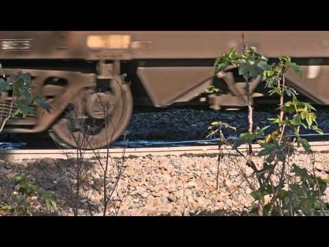 Coal train passes over broken rail part 2 - Trains and Railways in Australia - PoathTV