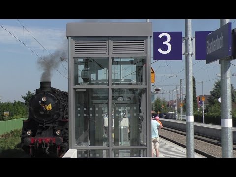 Dampflok 58 311 beim umsetzen der Lok am Bahnhof Blankenloch