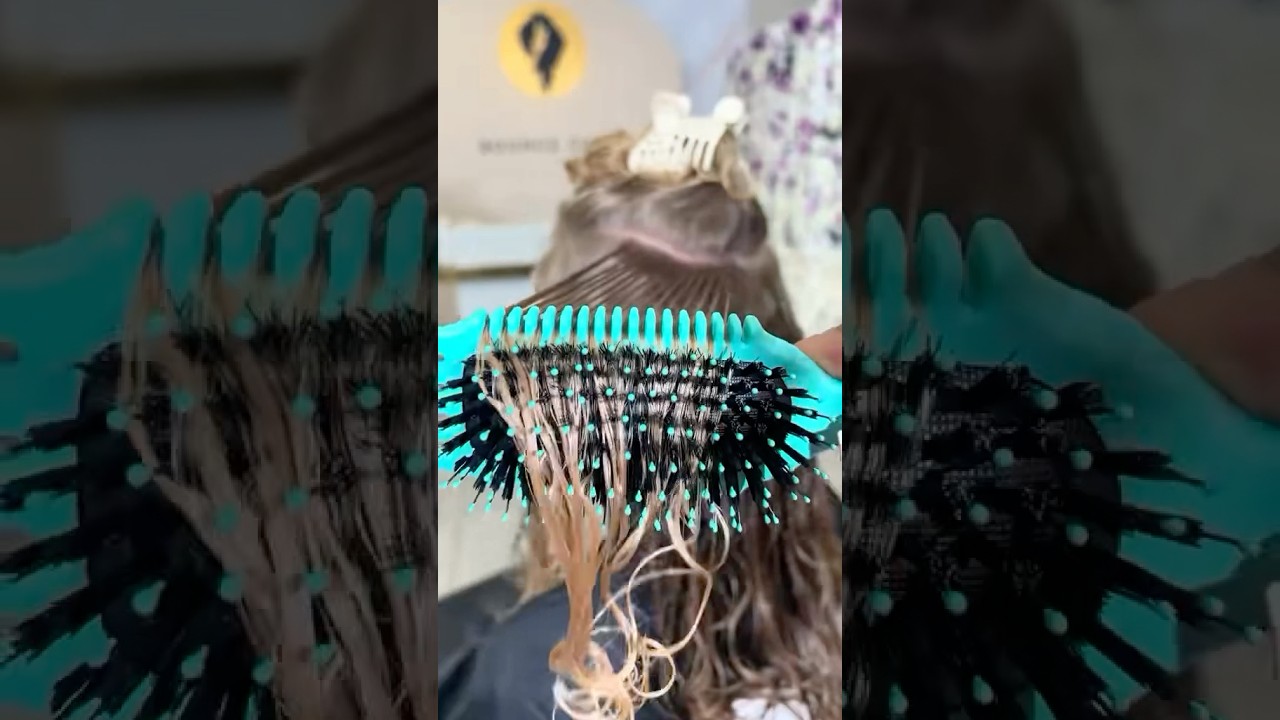 🇦🇺 Where to find the Bounce Curl Brush in Australia! (link in comments) #curls #bounecurl