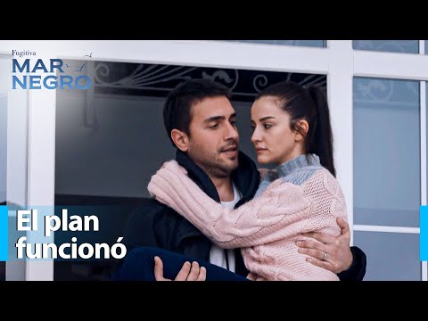 Tahir salva a Nefes y Yiğit de las garras de Vedat - Mar Negro Capítulo 140 | Fugitiva