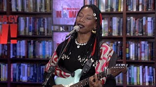 Malian Singer Fatoumata Diawara Performs in the Democracy Now! Studio & Discusses the Migrant Crisis
