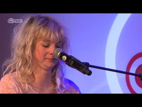 Jacqueline Govaert - 'Hear How My Heart Beats' (live in het Q-hotel 2014)
