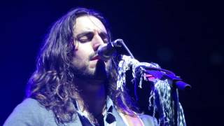 Andrés Suárez &quot;Si llueve en Sevilla&quot; en el Barclaycard Center - Madrid. 04/11/2016.