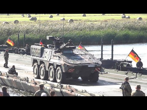 Havelbiwak 2025- Construction of a folding floating bridge