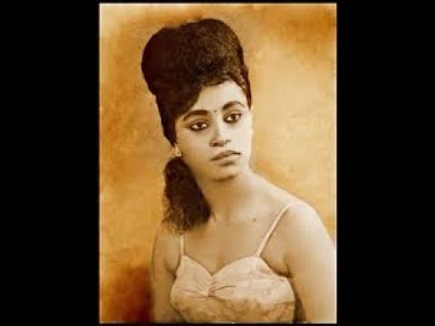 Tebereh Tesfahunegn  Adey Woladitey ናይ ቀደም ደርፊ ተበርህ ተስፋሁነኝ አደይ ወላዲተይ Old Tigrigna Music