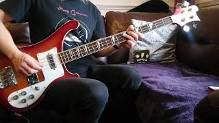 Saltcoats man plays "Love Can't Buy You Money" by Motörhead Bass cover #motorhead #basscover