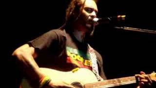Hey World (Don&#39;t Give Up) ~ Michael Franti @ SNWMF 2008