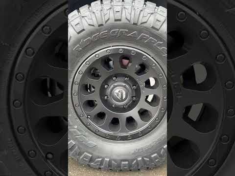 Nitto Ridge Grappler 37x12.50R18 Tires on lifted F-250 Fuel Rims