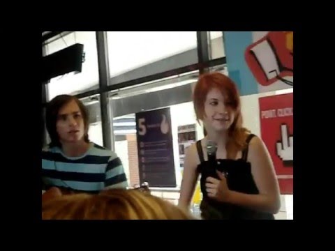 PARAMORE - TOWER RECORDS - CHICAGO - 02-08-2006 (FULL PERFORMANCE)