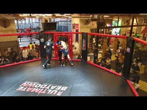 ULTIMATE BEATDOWN 40 KICKBOXING Hasaridwan Hariz VS  Deskin Yap Yong Jie
