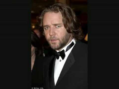 Russell Crowe & Tofog: My hand, my heart