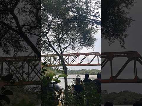 PONTE DE FERR PORTO AMAZONAS PR