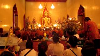 preview picture of video 'Vesak day(2013) at Wattraimit Witthayaram(GOLDEN BUDDHA Image Temple)'