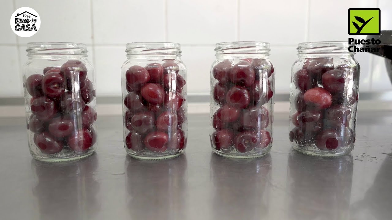 Elaboración de cerezas en almíbar