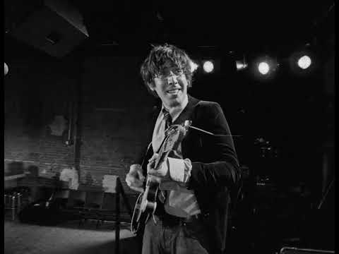 Music excerpt from Andrew Bujalski's "Mutual Appreciation" (2005)