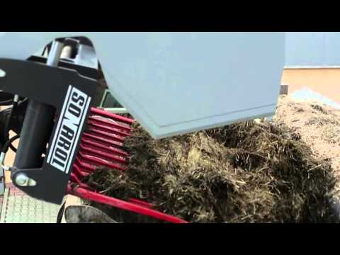 Godet désileur avec couteau d'ensilage, coupe-balles et godet universel - Sonarol WSNR1600_7