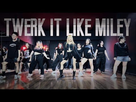 Twerk It Like Miley - Brandon Beal | Dance Cover by BoBoDanceStudio
