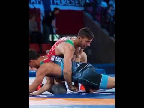 کشتی محمدرضا گرایی مقابل حریف آذربایجانی لحظه‌ی  درخشان 💪💪