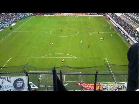 "La Peste Blanca en La Bombonera 18-08-2012" Barra: La Peste Blanca &bull; Club: All Boys