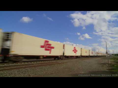 SCT 4PM9 Shipping Containers & Boxcar Freight Train (14/5/2017) - PoathTV Australian Railways