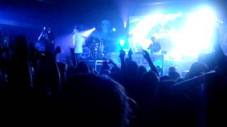 Hilltop Hoods  - Lights Out