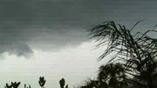 preview picture of video 'RAW VIDEO; Hurricane Gustav roars towards Florida Gustav electricfies Tampa Bay'