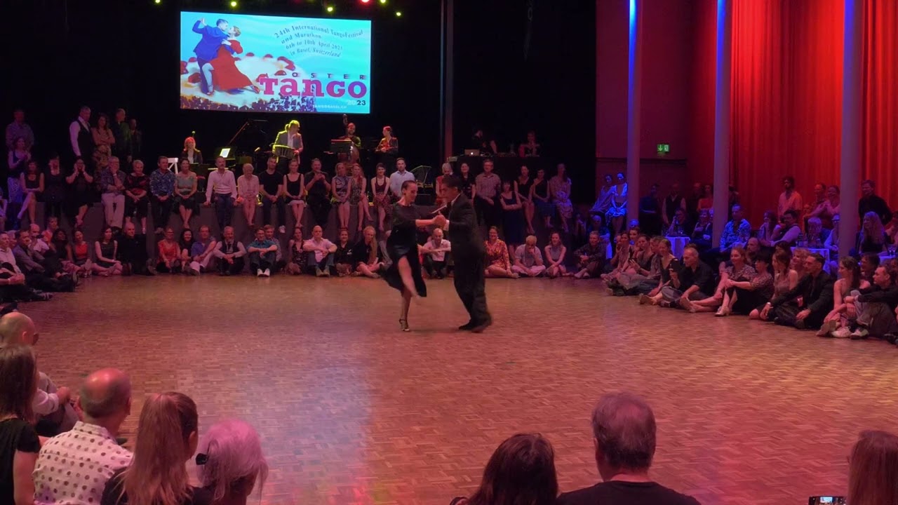 Sabrina & Ruben Veliz - Milonga Para As Missoes (Renato Borghetti)