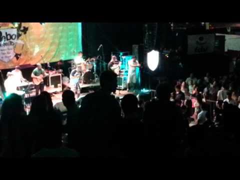 BLOCOSAMBA - Sou o cara pra voce ( Bebo Direito 2014 Ilha Shows)