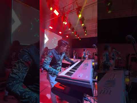 AKI CORTES AMORES DE MONTAÑA COMPLETO