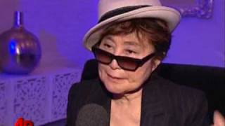 Tearful Yoko Ono Still Haunted by Lennon&#39;s Death