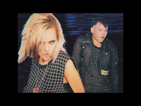 Dedderz feat. Gost - Don't Panic (Official Video)