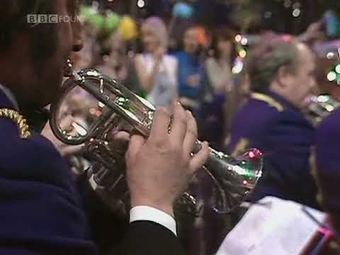 The Brighouse & Rastrick Brass Band - Floral Dance [totp 78]
