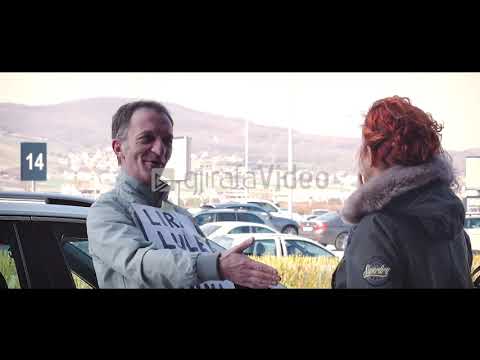 Axha Basri del me prit n'aeroport Lulen e Lirinë 🤣 - SchengenVisa: E03. Parja shkon te parja