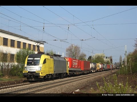 ES64U2-095 mit einem KLV-Zug in Wiesbaden-Schierstein
