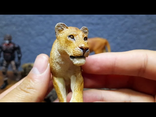 Vídeo relacionado con Papo Figura Realista de León Mutante Juguete, Colección Fantasía, Niños 3+