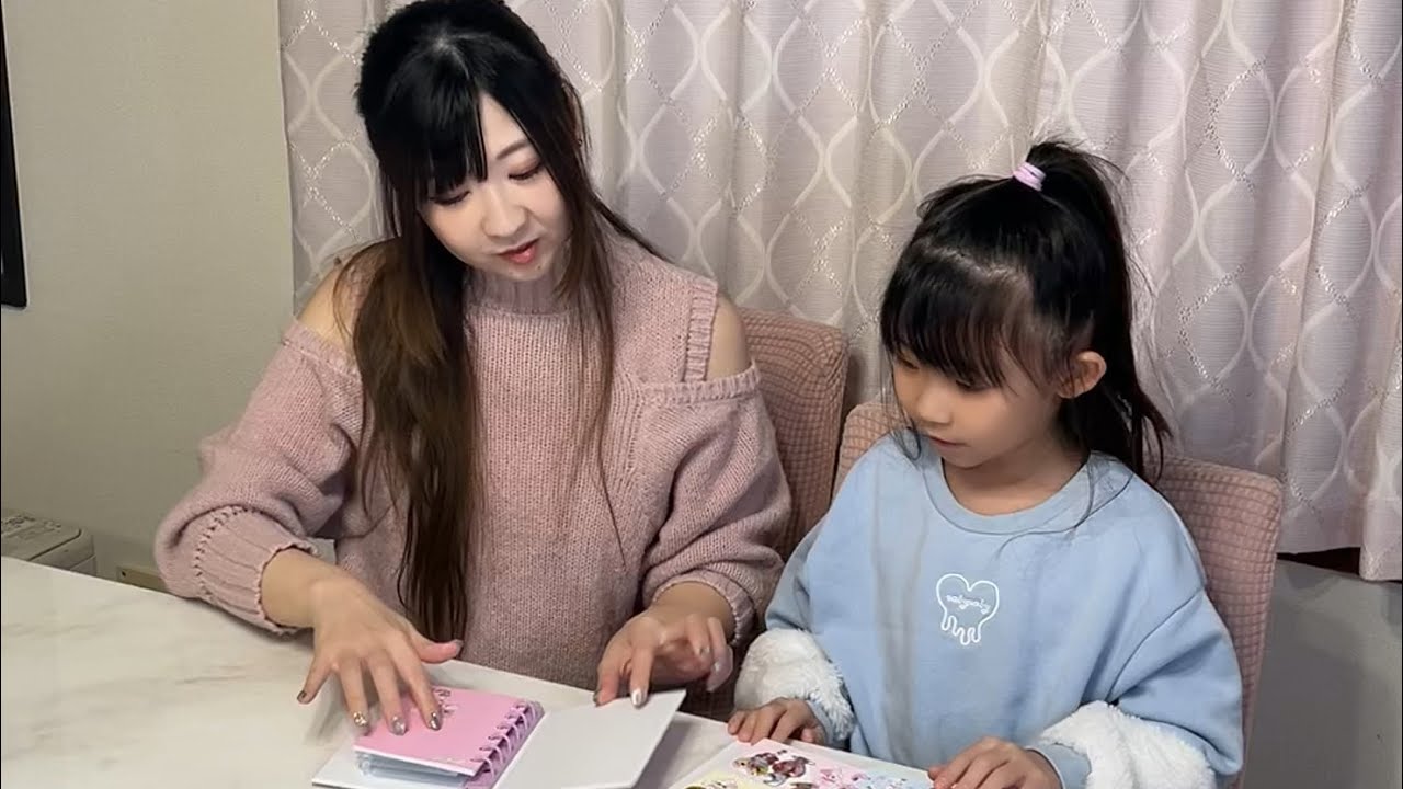 Trào Lưu Sưu Tầm Miếng Dán Sticker Ở Nhật Bản