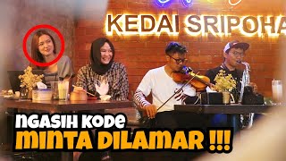 Download lagu PRANK CAFE || THIS GIRL GIVES YOU A CODE ASKING YOU TO PROPOSE || SAXO & VIOLA PART 2 mp3