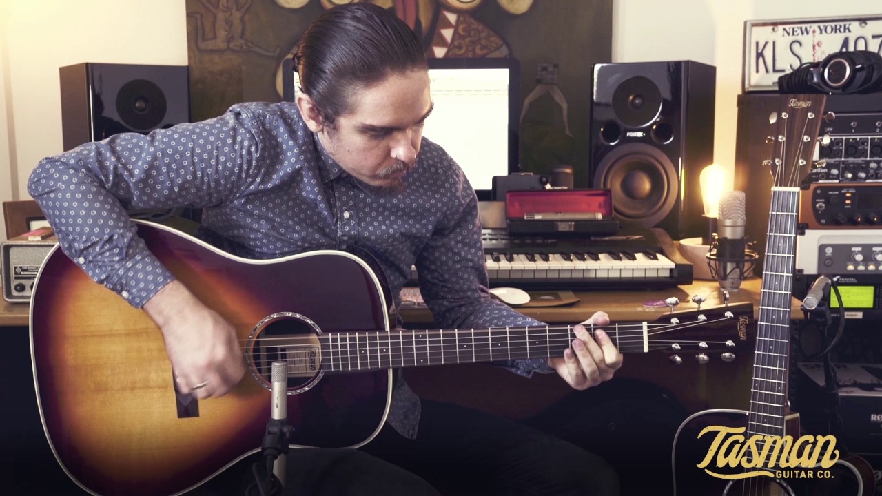 Tasman Captain TA200D-E Dreadnought Acoustic/Electric Guitar w/Case