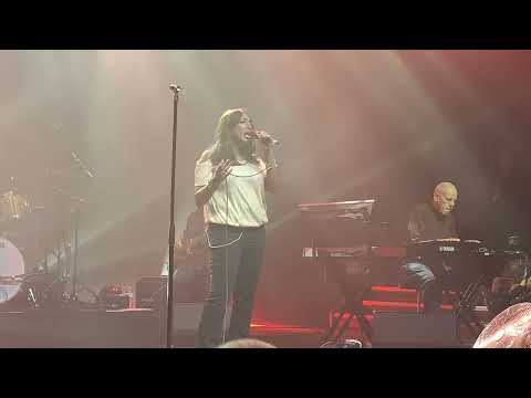 Dee C. Lee feat. Mick Talbot live at KOKO 08.10.24 I The Paris Match I Music-News.com