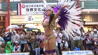 カレー女子の前に！