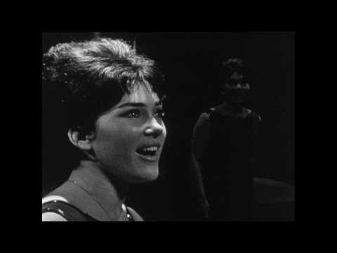 Rika Zaraï ריקה זראי - Erev Shel Shoshanim ערב של שושנים (video of 1963)