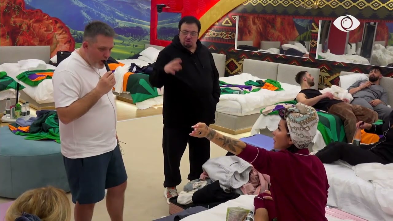 “Një minutë flet për të bardhën, pastaj për të zezën”/ Juli debaton me Rozën: S’më bën dot lojë…